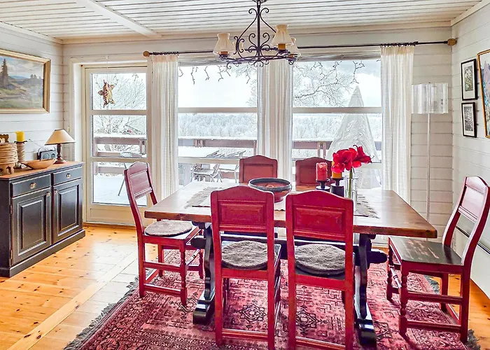 4 Bedroom Awesome In Dom wakacyjny *