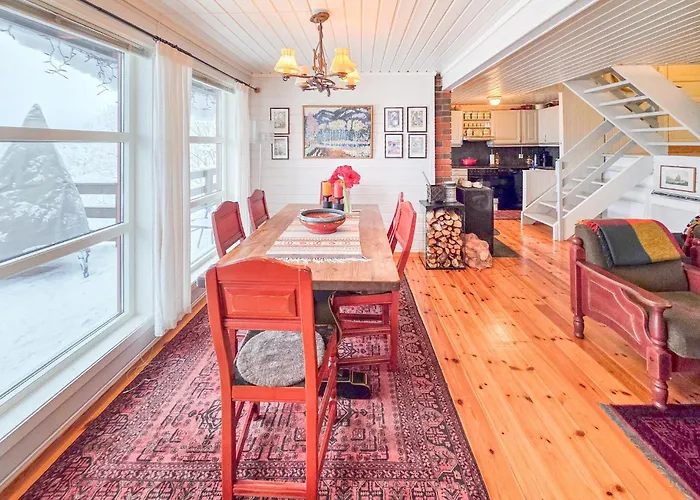 4 Bedroom Awesome In
